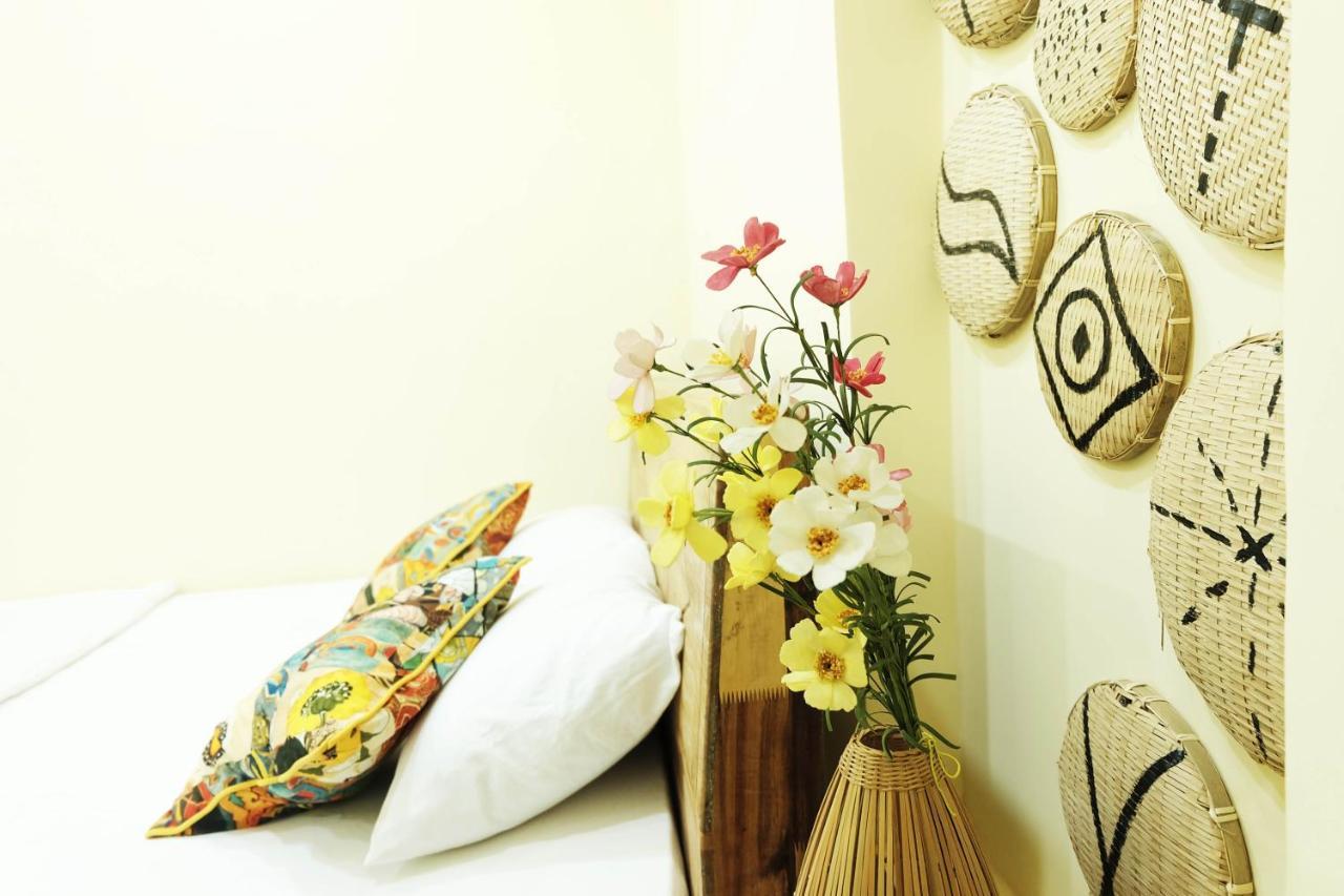 Saigon Old Town Homestay Хошимин Екстериор снимка