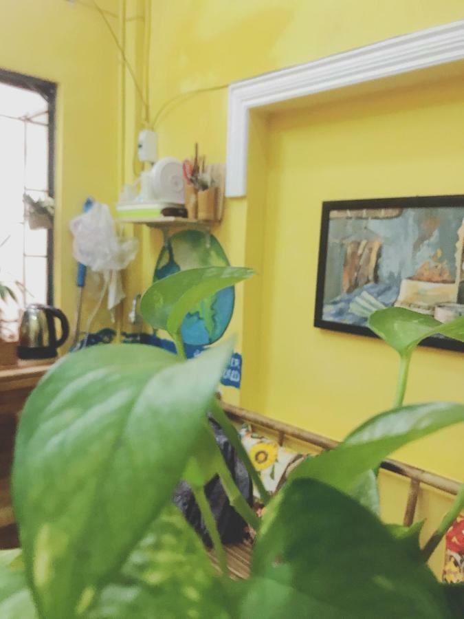 Saigon Old Town Homestay Хошимин Екстериор снимка