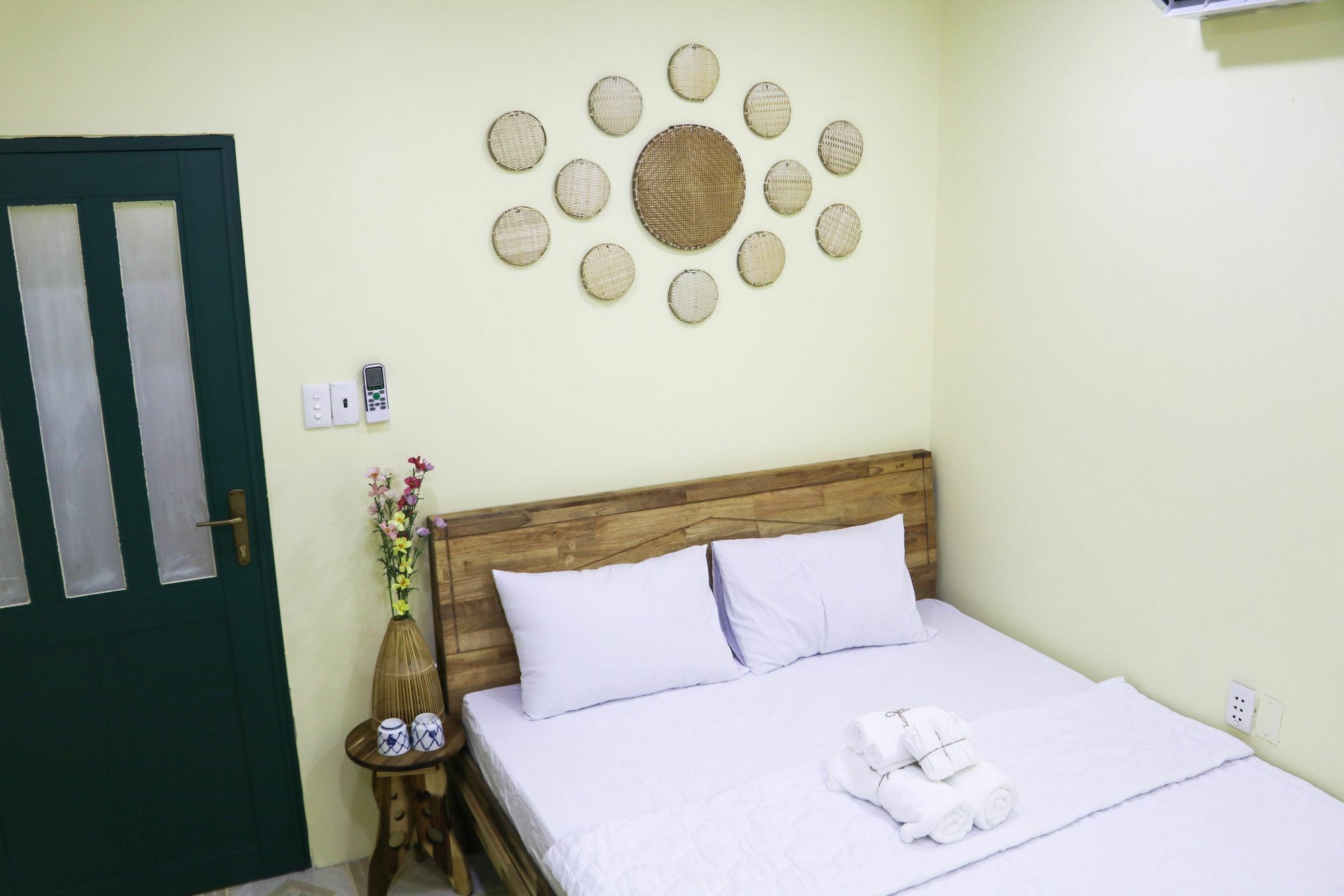 Saigon Old Town Homestay Хошимин Екстериор снимка